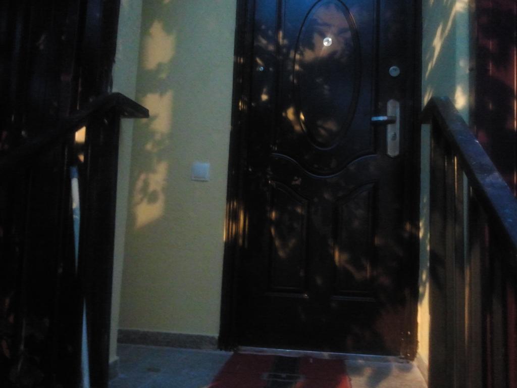 Отель Private House In Батуми Экстерьер фото