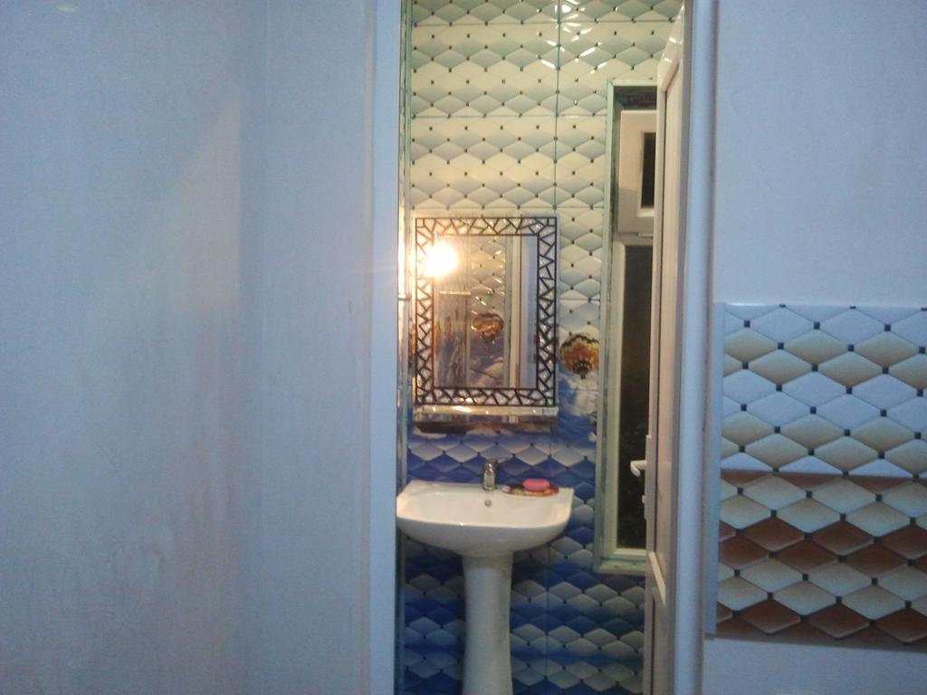 Отель Private House In Батуми Экстерьер фото